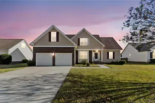 5925 Blue Sky Ln, Hope Mills, NC 28348 - Photo 1