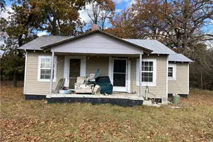 416 Thurlow Lake Rd, Carthage, NC 28327 - Photo 1