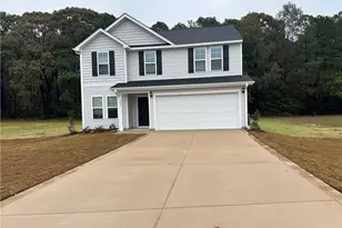 5805 Panther Dr, Hope Mills, NC 28348 - Photo 1