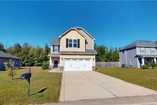 541 Roanoke Dr, Raeford, NC 28376 - Photo 1