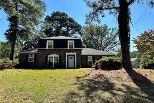 5921 Lake Terrace Ct, Fayetteville, NC 28304 - Photo 1