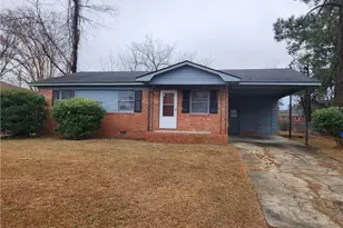 318 Longhorn Dr, Fayetteville, NC 28303 - Photo 1