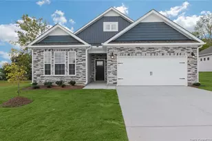 361 Maddox Dr, Aberdeen, NC 28315 - Photo 1