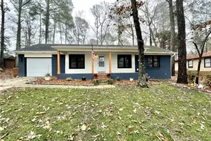 1603 Hickoryridge Ct, Fayetteville, NC 28304 - Photo 1