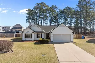 1533 Clan Campbell Dr, Raeford, NC 28376 - Photo 1