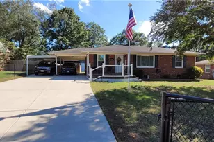 5219 Redwood Dr, Fayetteville, NC 28304 - Photo 1