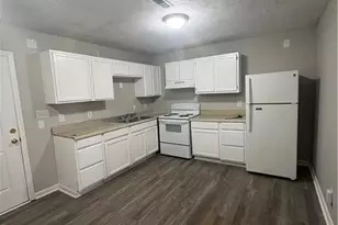 5836 Aftonshire Dr, Fayetteville, NC 28304 - Photo 1