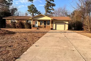 7534 Cliffbourne Dr, Fayetteville, NC 28303 - Photo 1
