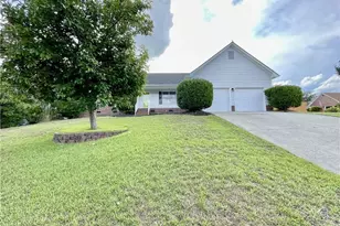 5723 Kingstree Dr, Fayetteville, NC 28304 - Photo 1