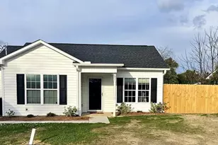 207 Morrison St, Pembroke, NC 28372 - Photo 1