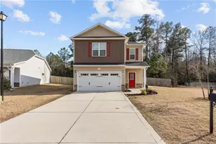 716 Roanoke Dr, Raeford, NC 28376 - Photo 1