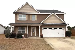 408 Bellgrove Dr, Hope Mills, NC 28348 - Photo 1