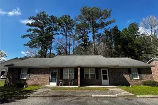2411 Oak St, Lumberton, NC 28358 - Photo 1