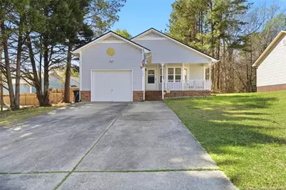 554 Abbottswood Drive, Fayetteville, NC 28301 - Photo 1