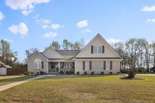 5704 Gentleman Dr, Hope Mills, NC 28348 - Photo 1