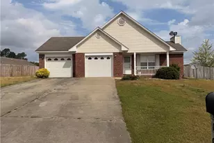 105 Yasmine Dr, Raeford, NC 28376 - Photo 1