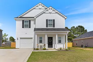 594 Melbourne Dr, Raeford, NC 28376 - Photo 1