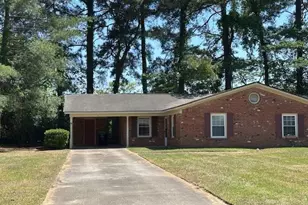 915 Southview Cir, Fayetteville, NC 28311 - Photo 1