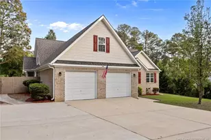 3419 Hawthorne St, Hope Mills, NC 28348 - Photo 1