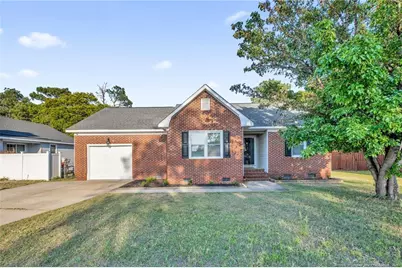 805 Windingwood Place, Hope Mills, NC 28348 - Photo 1