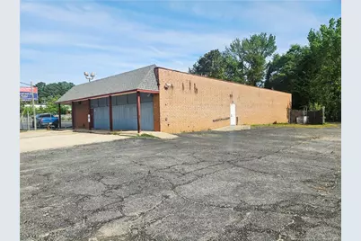 952 Bragg Boulevard, Fayetteville, NC 28301 - Photo 1