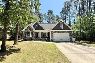 275 Maplewood Dr, Sanford, NC 27332 - Photo 1