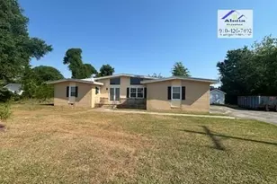 1505 E 7th St, Lumberton, NC 28358 - Photo 1