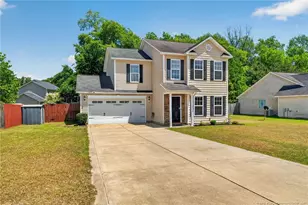 1213 Screech Owl Dr, Hope Mills, NC 28348 - Photo 1