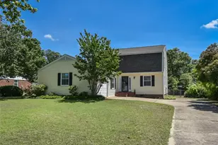 3551 Sturbridge Dr, Hope Mills, NC 28348 - Photo 1