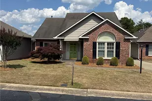 1813 Stetson Ln, Fayetteville, NC 28304 - Photo 1
