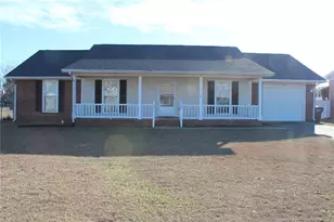 7805 Gallant Ridge Dr, Fayetteville, NC 28314 - Photo 1