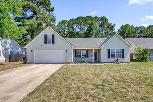 3698 Pioneer Dr, Hope Mills, NC 28348 - Photo 1