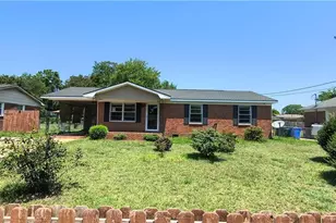 311 Glen Canyon Dr, Fayetteville, NC 28303 - Photo 1