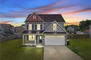1356 Vandenberg Dr, Fayetteville, NC 28312 - Photo 1