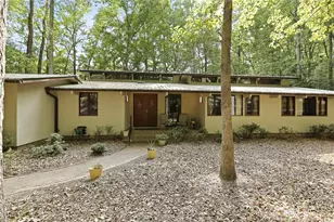 562 Chelsea Dr, Sanford, NC 27332 - Photo 1