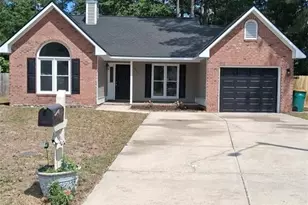5603 Planters Pl, Hope Mills, NC 28348 - Photo 1