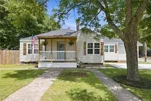 202 N Jackson St, Raeford, NC 28376 - Photo 1
