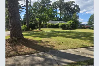 404 W Main Street, Clinton, NC 28328 - Photo 1