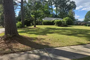 404 W Main St, Clinton, NC 28328 - Photo 1