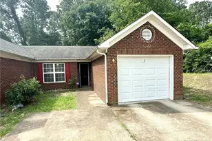 522 Longview Dr, Fayetteville, NC 28311 - Photo 1