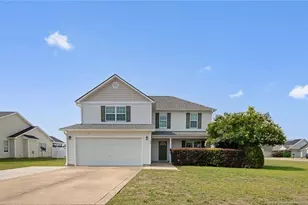 549 Bellgrove Dr, Hope Mills, NC 28348 - Photo 1