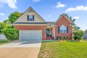 4114 Batesburg Dr, Hope Mills, NC 28348 - Photo 1