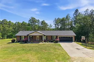 7710 Lake View St, Fayetteville, NC 28311 - Photo 1