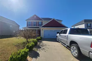 972 Screech Owl Dr, Hope Mills, NC 28348 - Photo 1