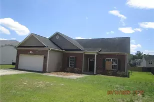 664 Broad Dr, Raeford, NC 28376 - Photo 1