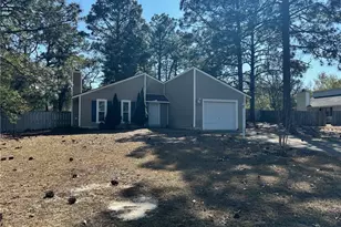 6915 Skyhawk Dr, Fayetteville, NC 28314 - Photo 1