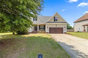 720 Camwheel Dr, Hope Mills, NC 28348 - Photo 1