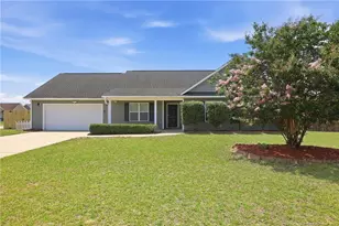 2105 St Nicholas Dr, Hope Mills, NC 28348 - Photo 1