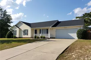 3828 Wildflower Rd, Hope Mills, NC 28348 - Photo 1