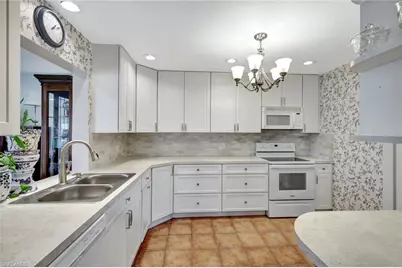 13530 Stratford Place Cir #104, Fort Myers, FL 33919 - Photo 3